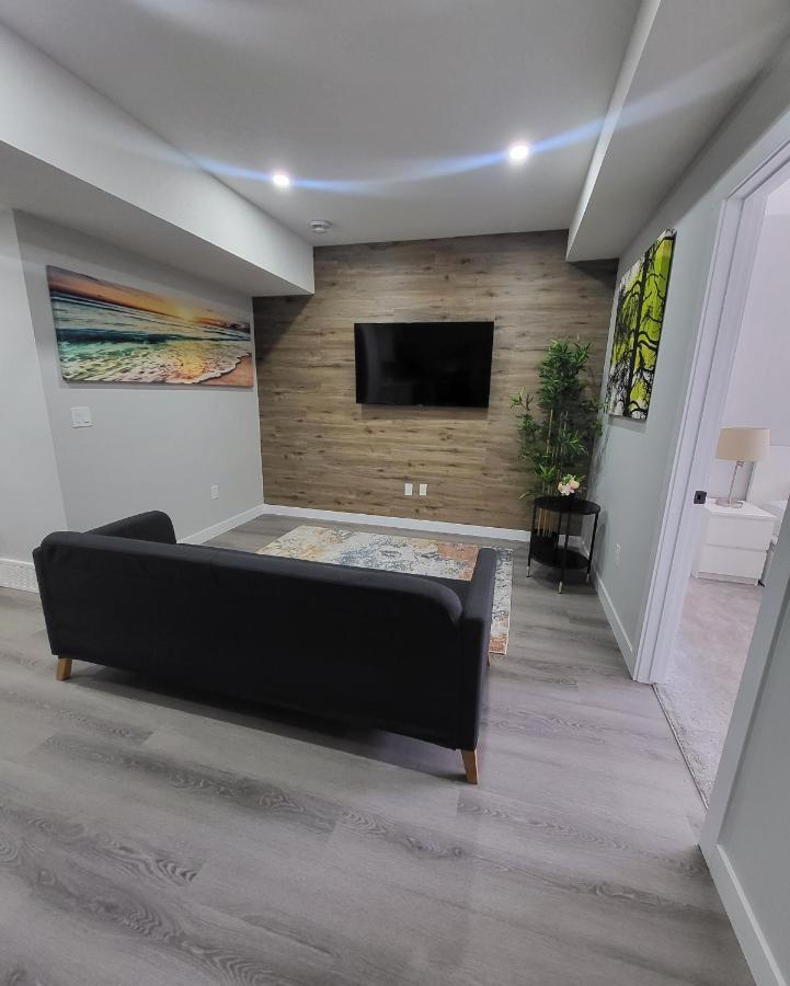 Luxury Suite In Calgary Nw Kültér fotó