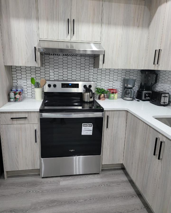 Luxury Suite In Calgary Nw Kültér fotó
